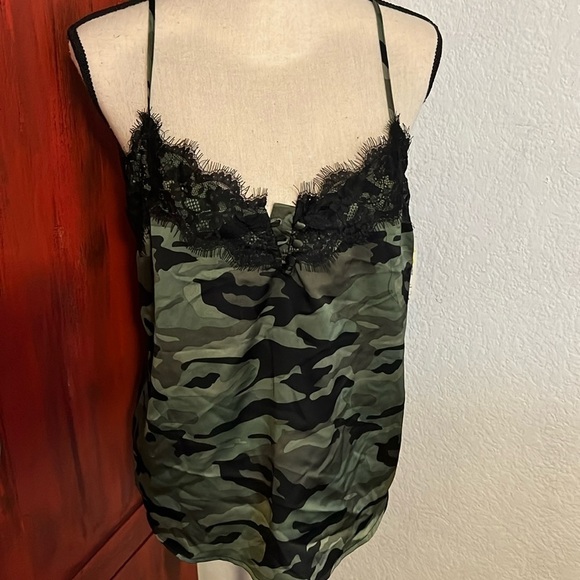 Sexy Tank Top - Picture 1 of 4